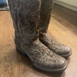 Corral boots